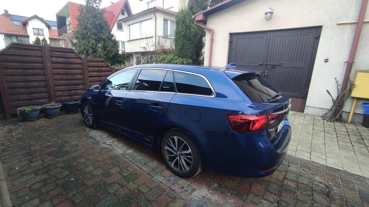 Zdjęcie oferty Toyota Avensis nr. 2