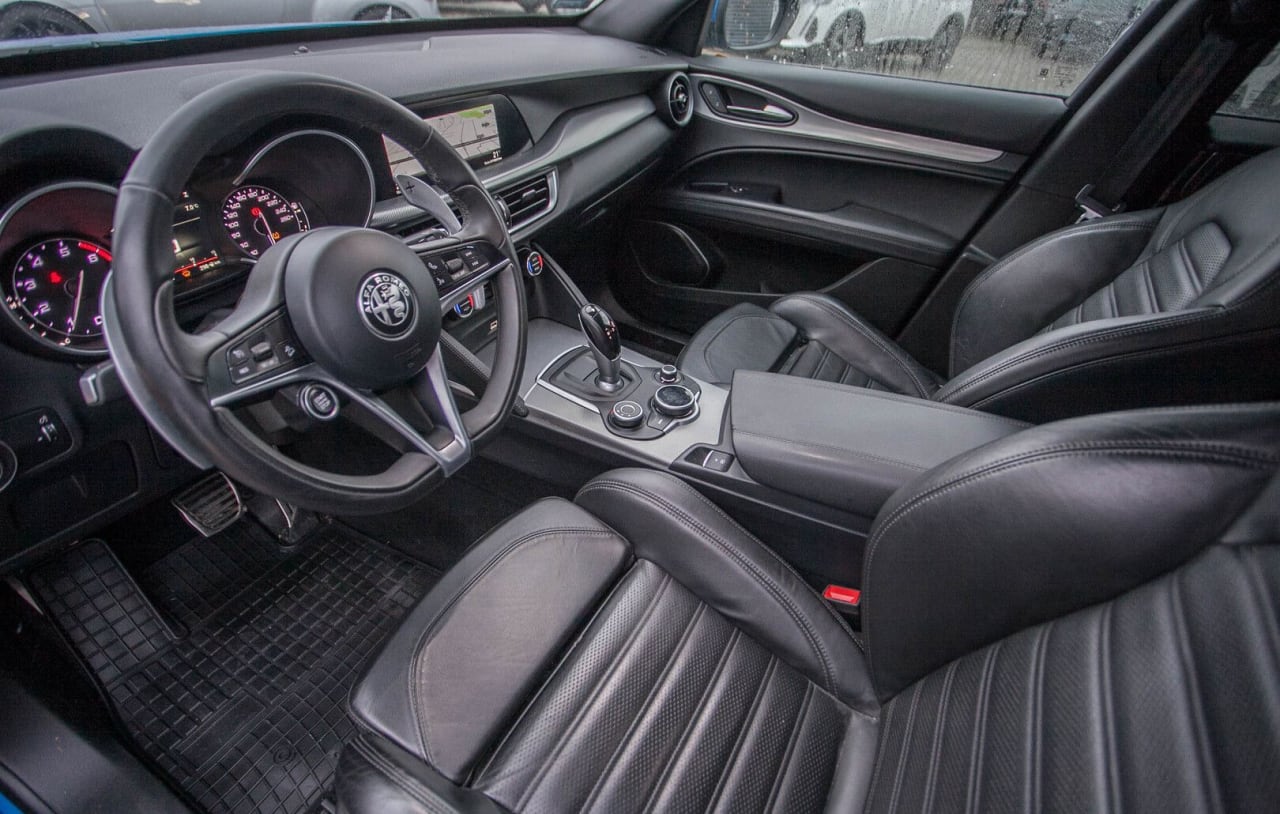 Zdjęcie oferty Alfa romeo Stelvio nr. 11
