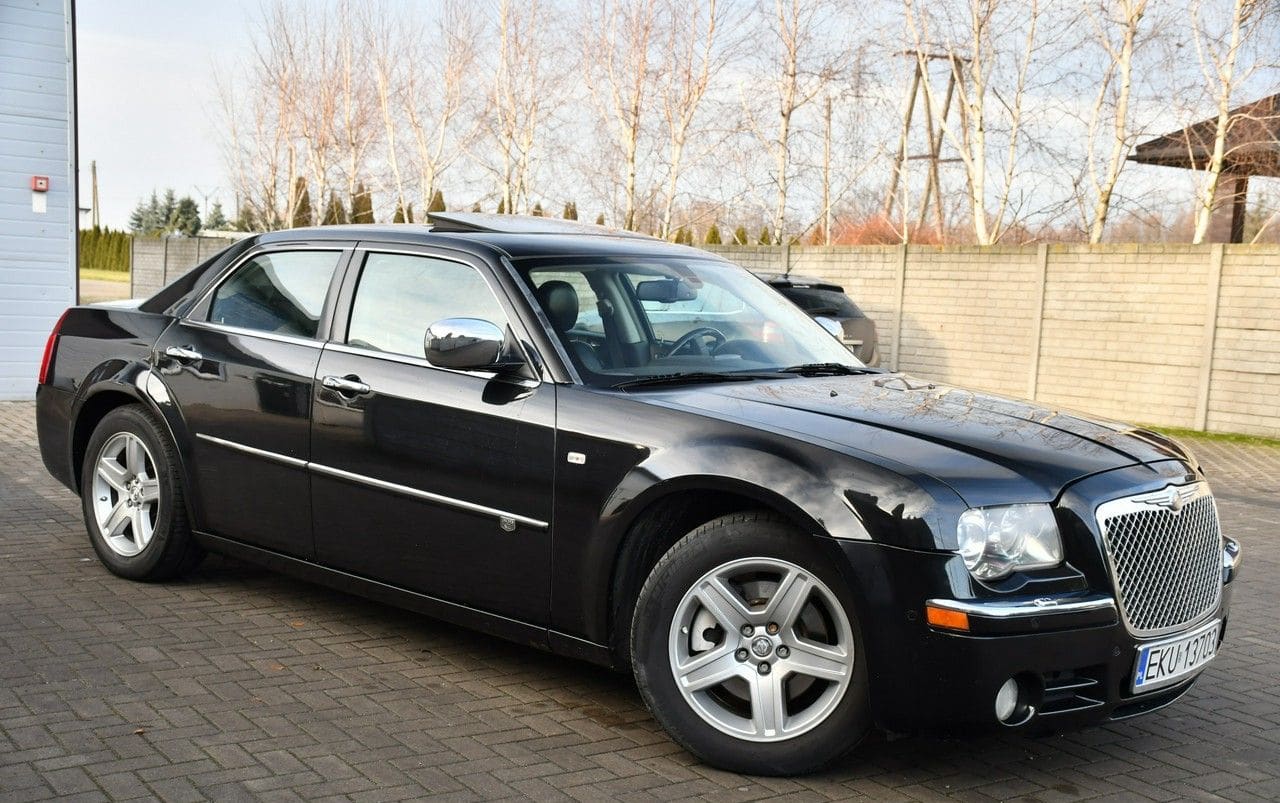 Zdjęcie oferty Chrysler 300C nr. 5
