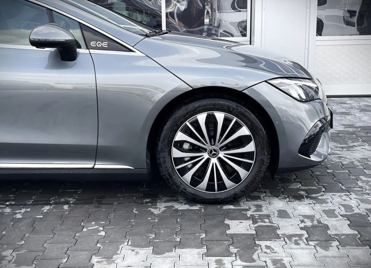 Zdjęcie oferty Mercedes-Benz EQE nr. 8