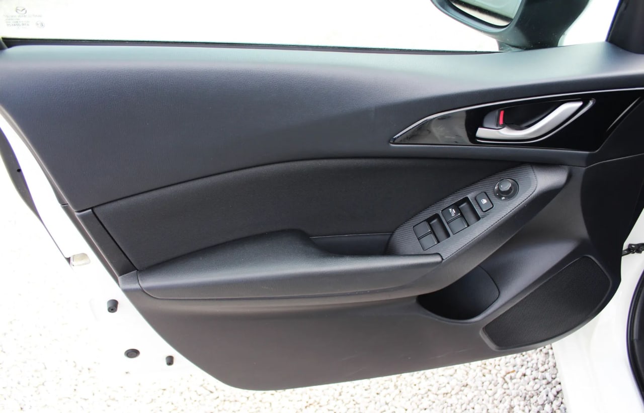 Zdjęcie oferty Mazda 3 nr. 19