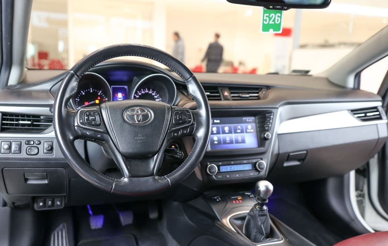 Zdjęcie oferty Toyota Avensis nr. 6