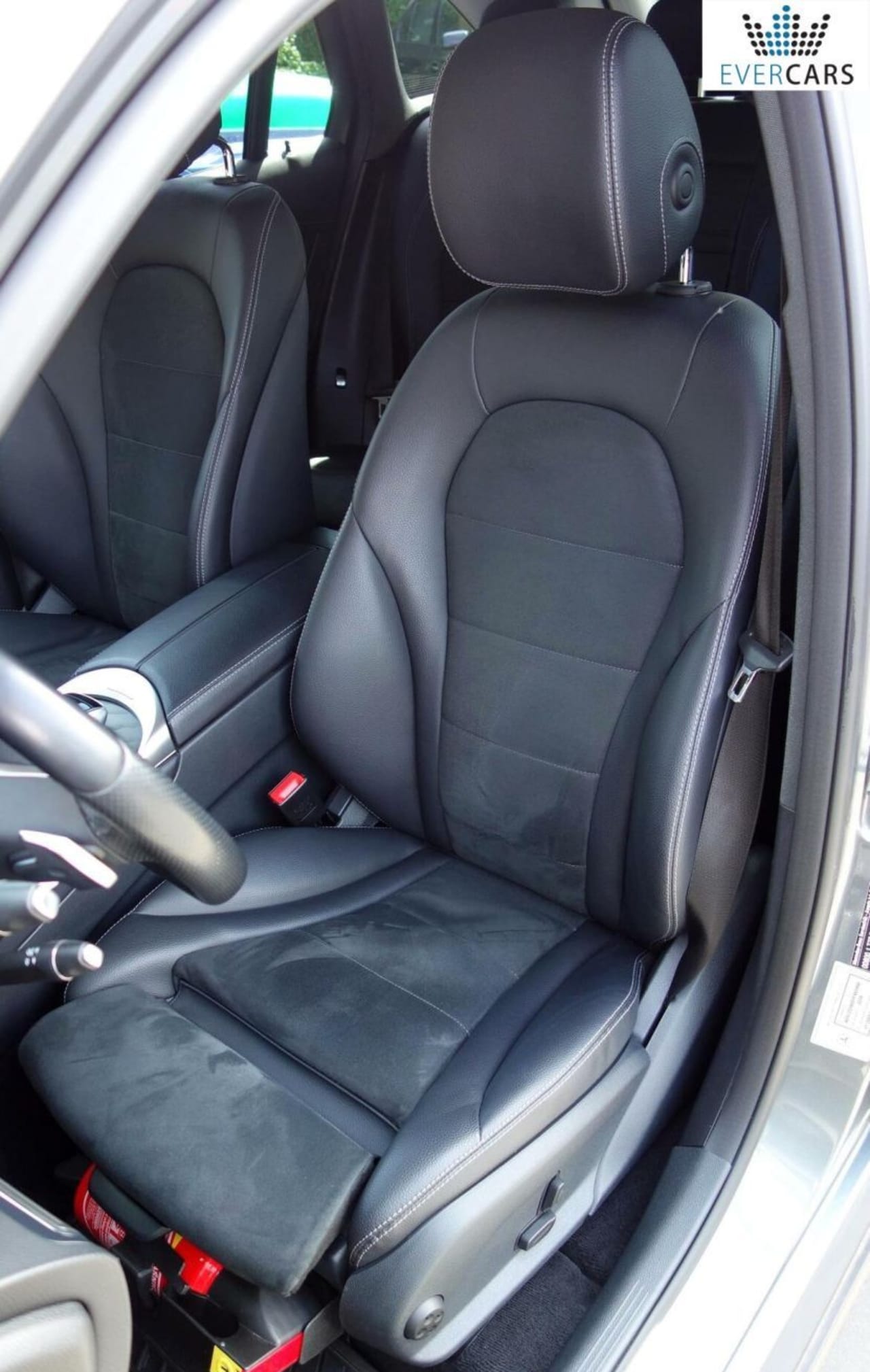 Zdjęcie oferty Mercedes-Benz GLC nr. 19
