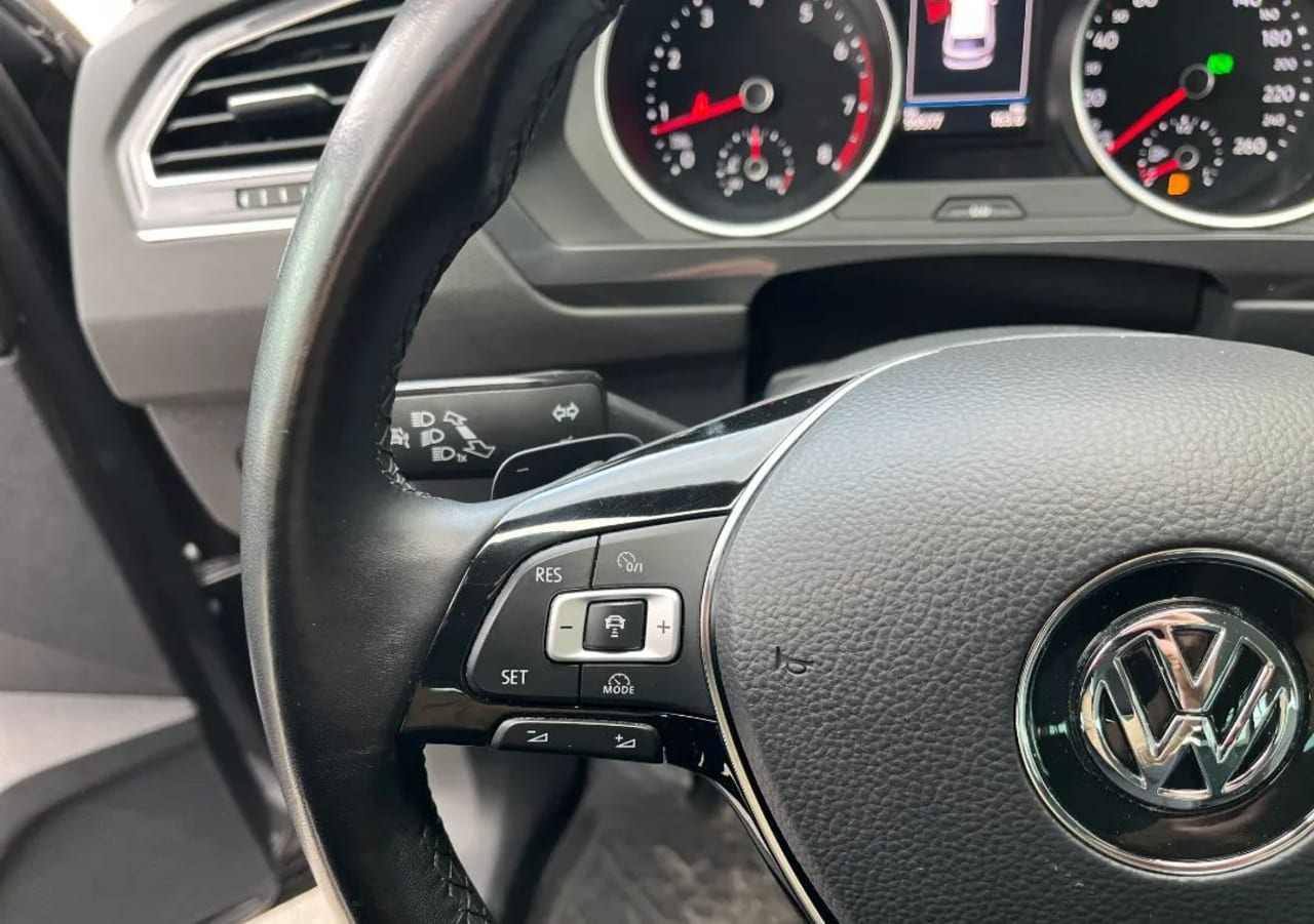 Zdjęcie oferty Volkswagen Tiguan nr. 14