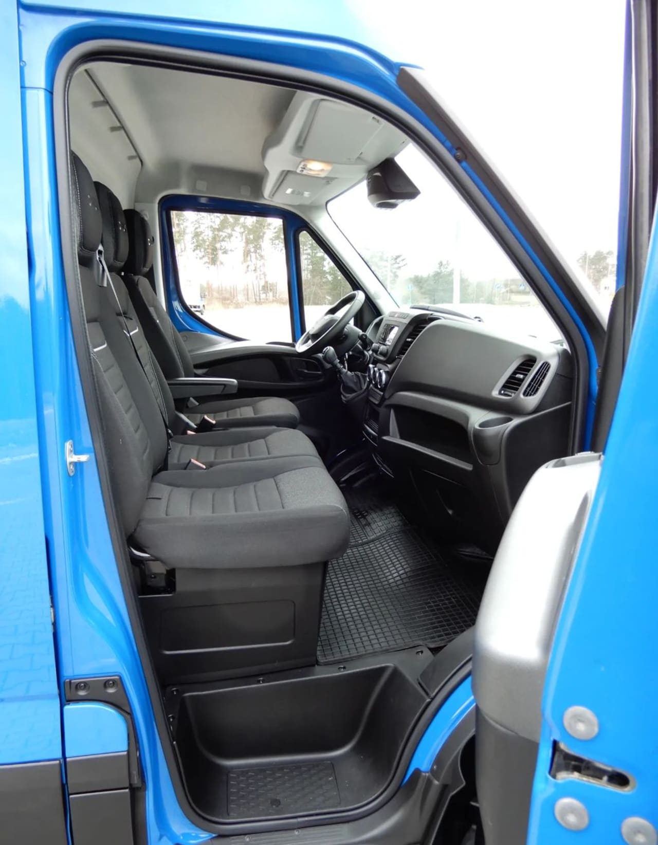 Zdjęcie oferty Iveco DAILY 35S18 Furgon Blaszak Long MAXI XXL 4.70 Dł. Cm H3-2150 mm WZMACNIANY GWARANCJA PRODUCENTA FABRYCZNIE NOWY DOSTEPNY nr. 28