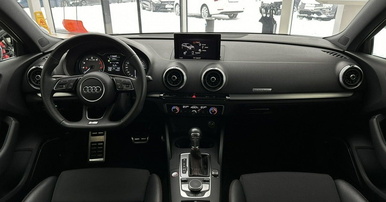 Zdjęcie oferty Audi S3 nr. 14