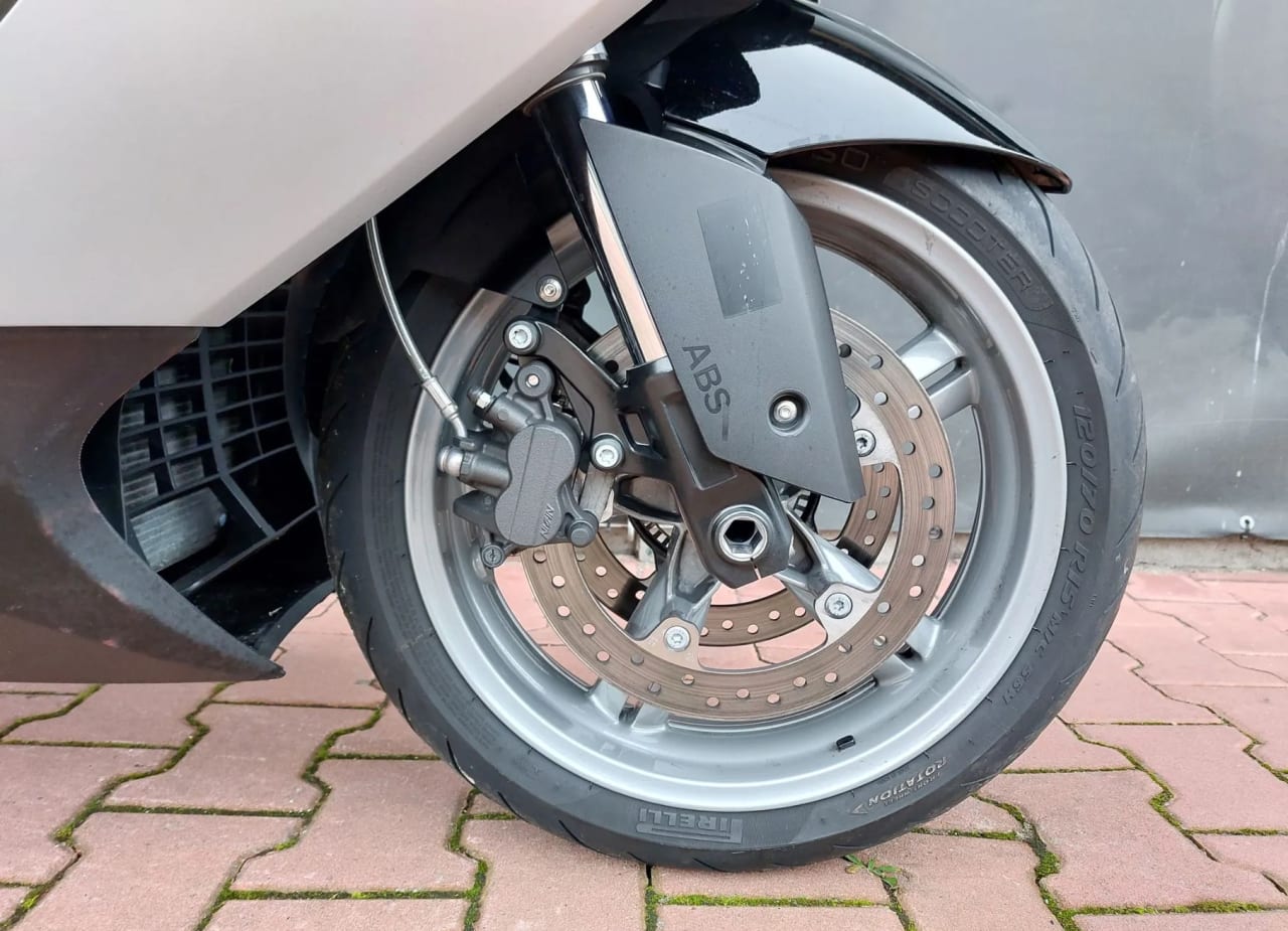 Zdjęcie oferty BMW c650-gt nr. 17