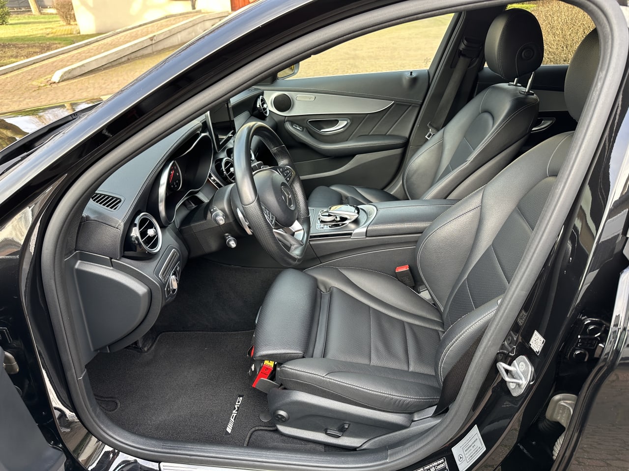 Zdjęcie oferty Mercedes-Benz Klasa C nr. 8