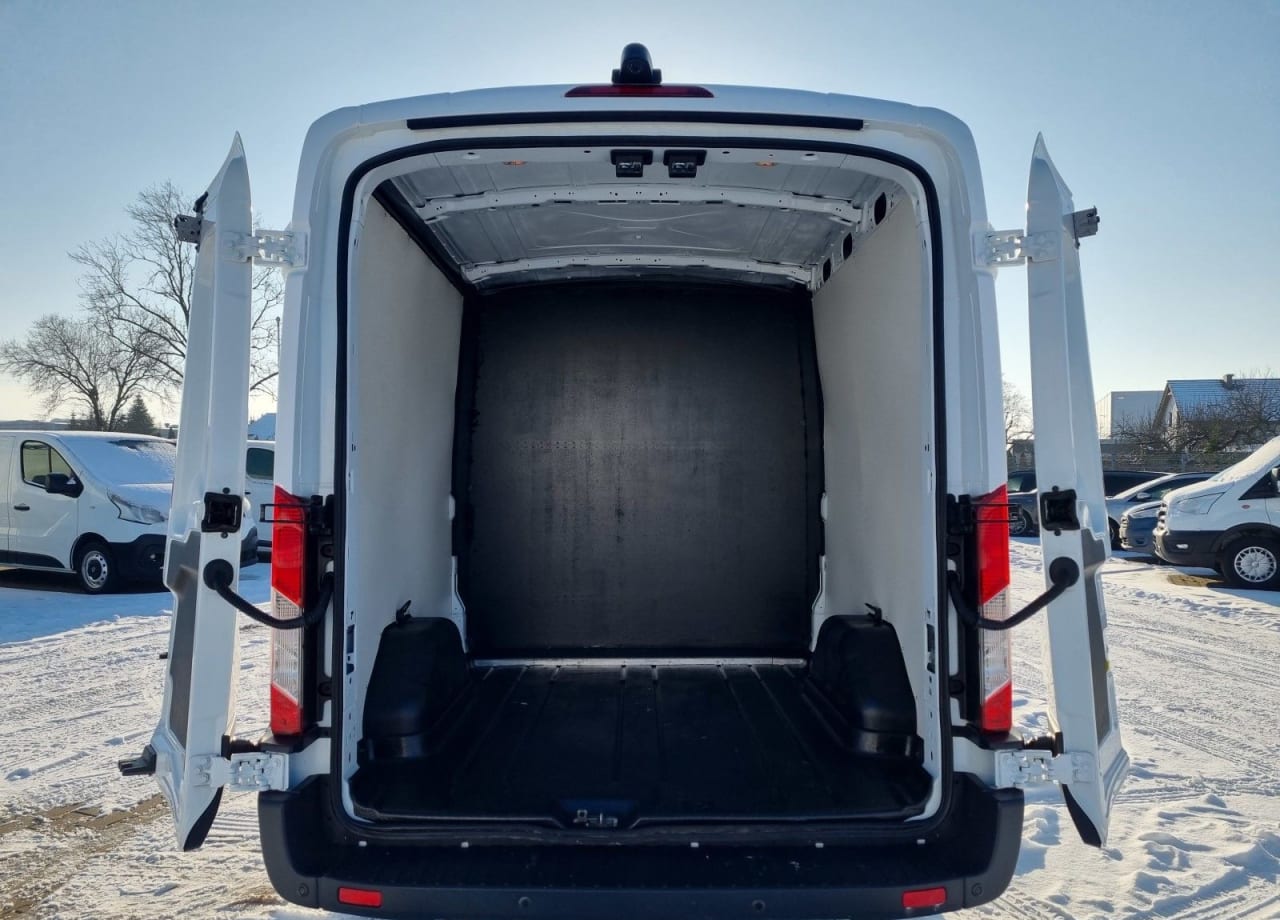 Zdjęcie oferty Ford Transit L3H2 *79999zł NETTO* Brygadówka 6 osób 2,0TdCi/131KM nr. 12