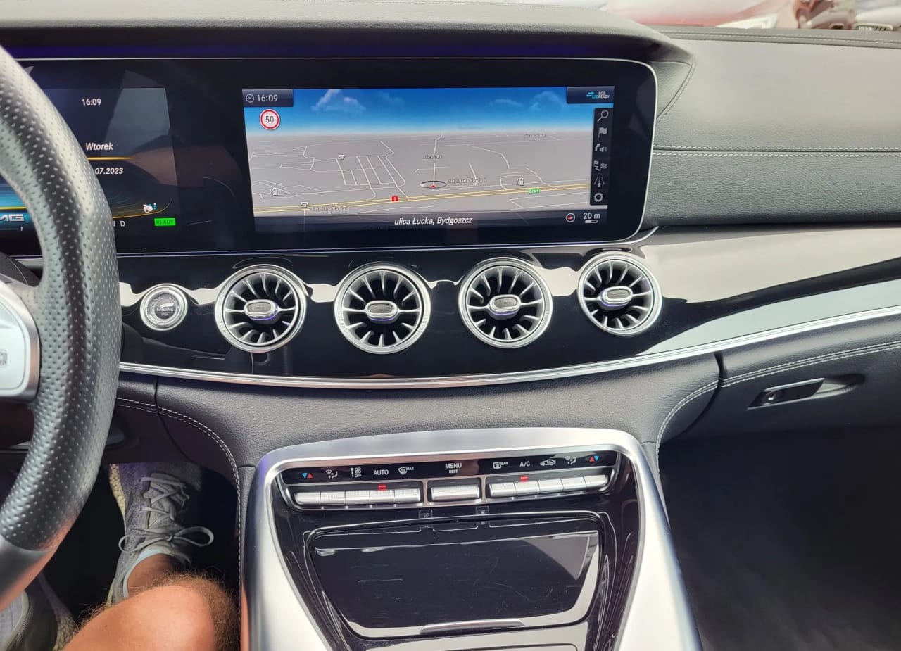 Zdjęcie oferty Mercedes-Benz AMG GT nr. 19