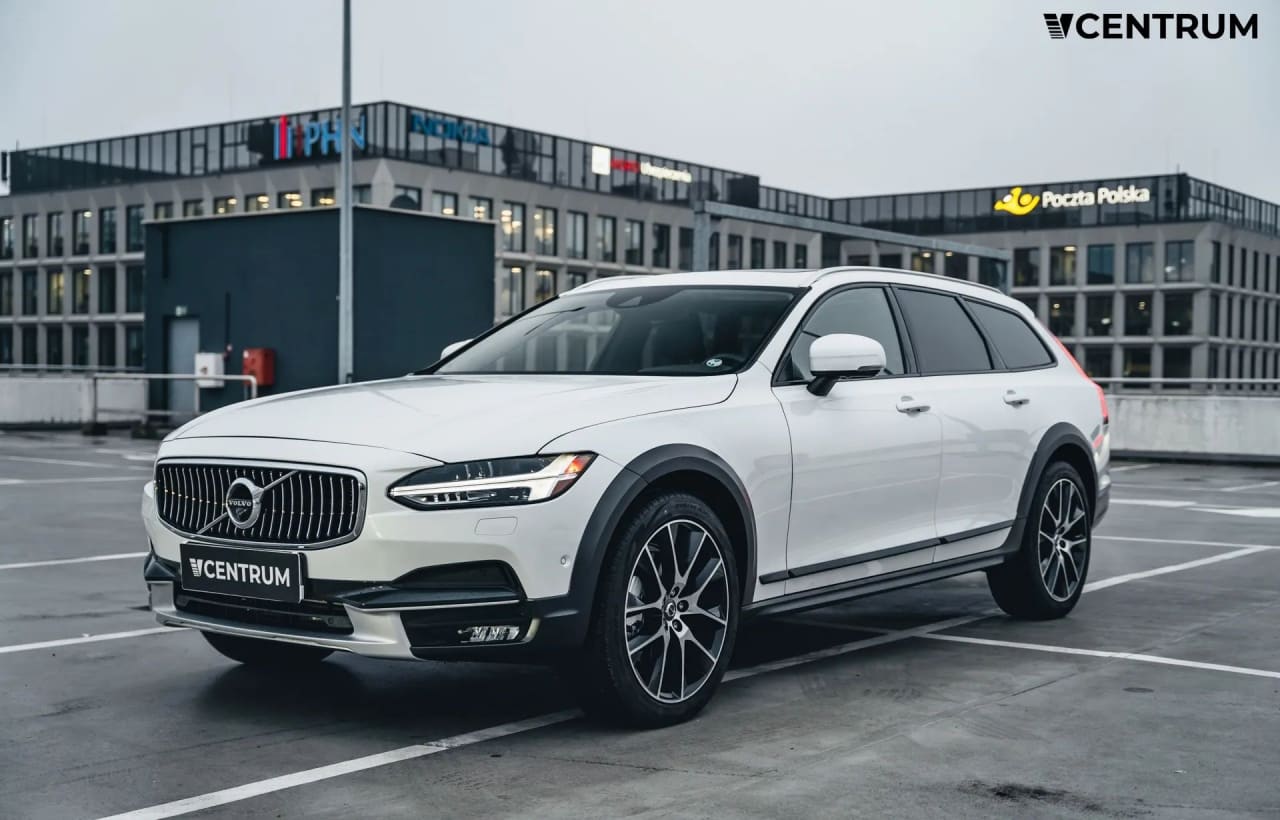 Zdjęcie oferty Volvo V90 Cross Country nr. 3