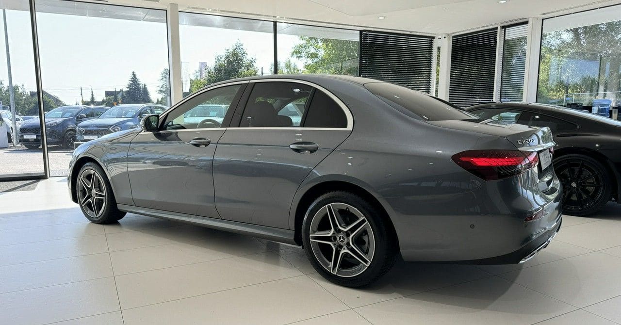 Zdjęcie oferty Mercedes-Benz Klasa E nr. 3