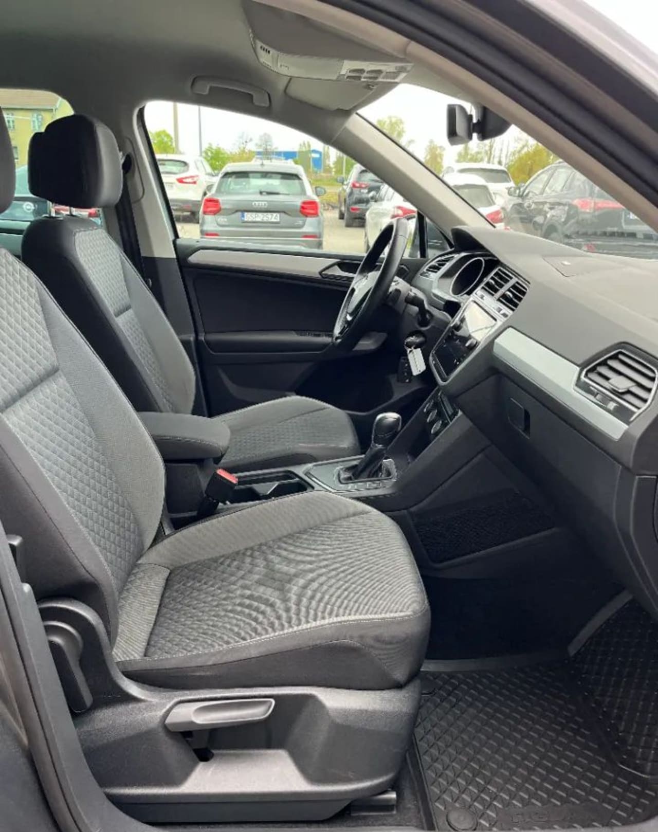 Zdjęcie oferty Volkswagen Tiguan nr. 22
