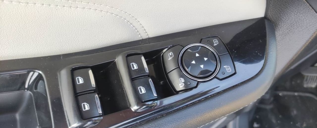 Zdjęcie oferty Ford S-Max nr. 25