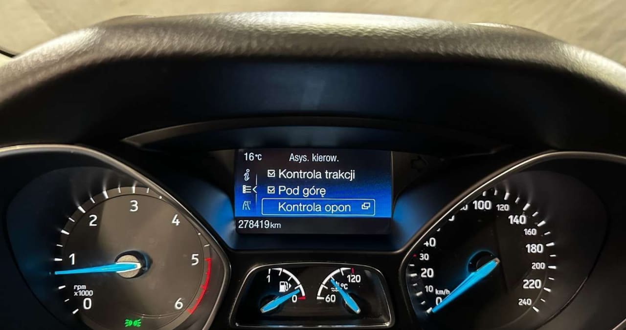Zdjęcie oferty Ford Focus nr. 24